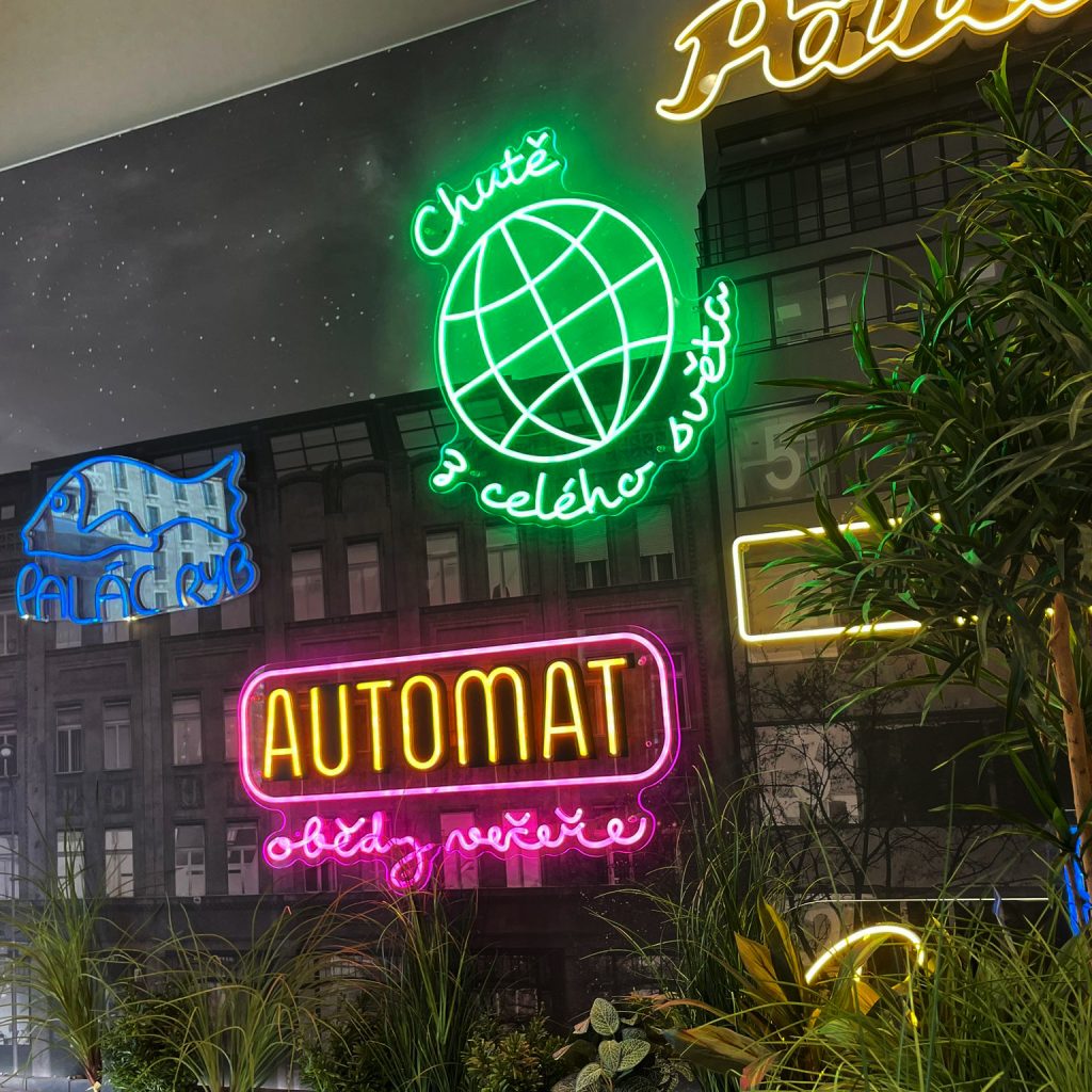 LOVE LED NEON Nápis