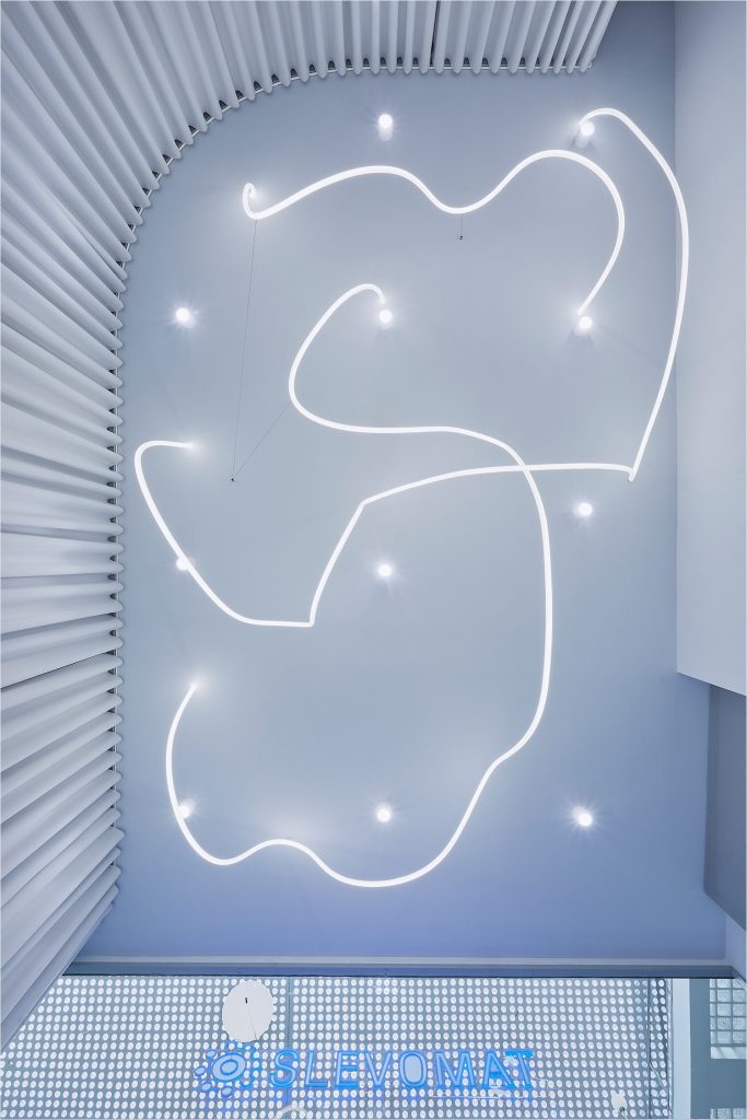 Prague:Slevomat show opening - ceiling